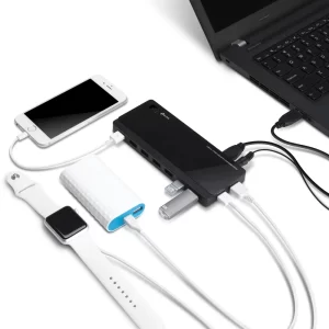 HUB DE 7 PUERTOS UH720 USB 3.0 CON 2